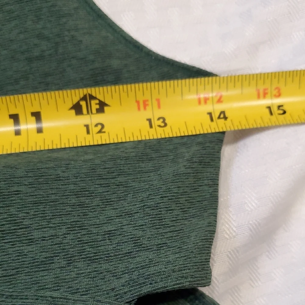 Outdoor Voices Heathered Green Sports Bra Size S